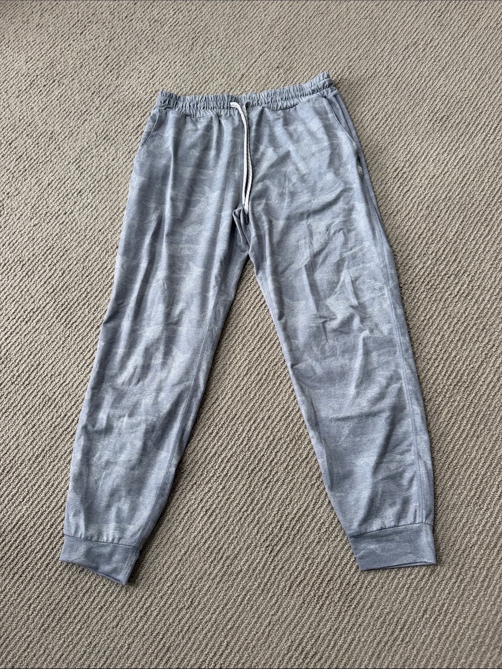 Vuori Light Gray Women's Jogger Track Pants